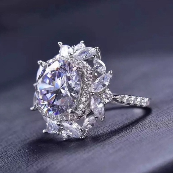 5CT Certified Lab Grown Diamond Round Cut sparkling Ring Size 8 - Picture 4 of 10